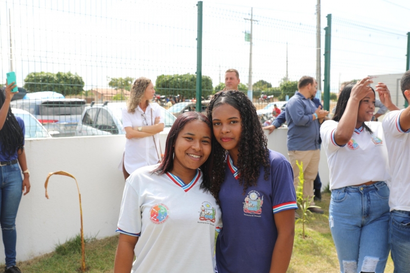 Nova Soure celebra inauguração de Colégio de Tempo Integral e investimentos infraestrutura e saúde