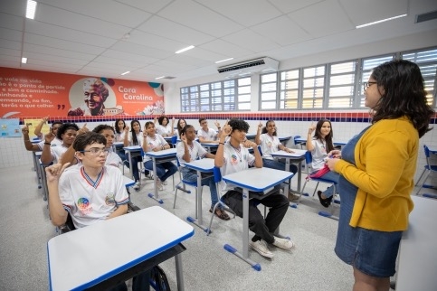 SEC publica portaria que reformula currículo do Ensino Médio na Bahia
