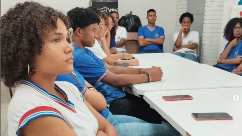 Sugestão de pauta - Projeto Ouvidoria Vai à Escola leva atendimento a cinco colégios do município de Candeias