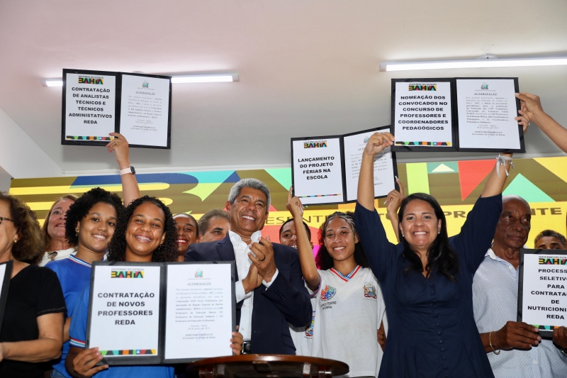 Governo do Estado anuncia a contratação de quase nove mil profissionais para a educação