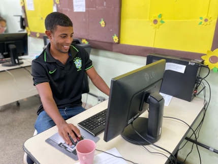 SEC publica convocação para técnicos de nível médio e nível superior