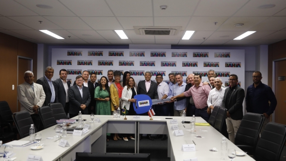 Governo do Estado dá continuidade às reuniões com gestores e discute avanços para Pau Brasil e Seabra