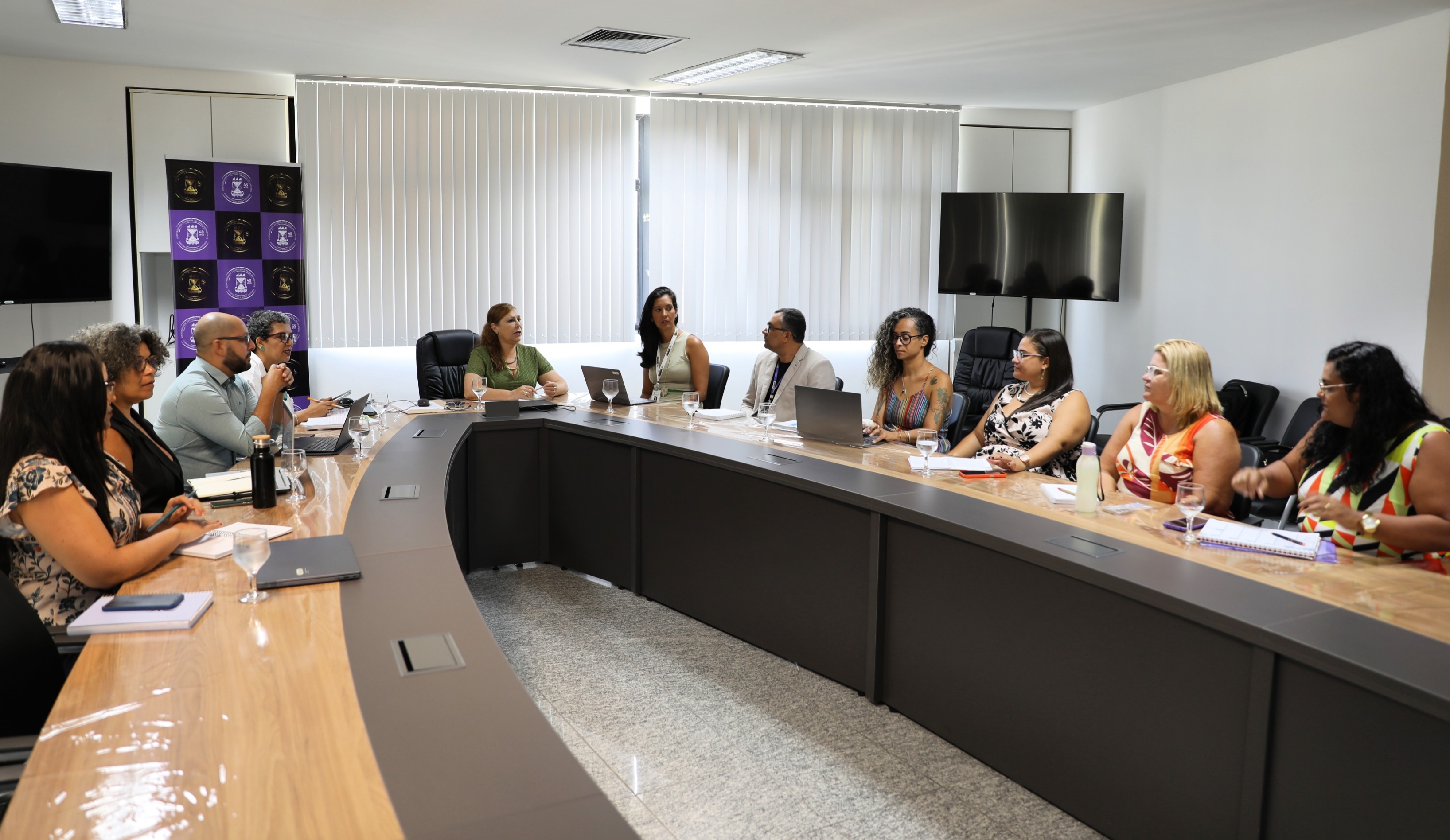 Uefs e NTE 19 discutem ações para fortalecimento da educação pública na Bahia