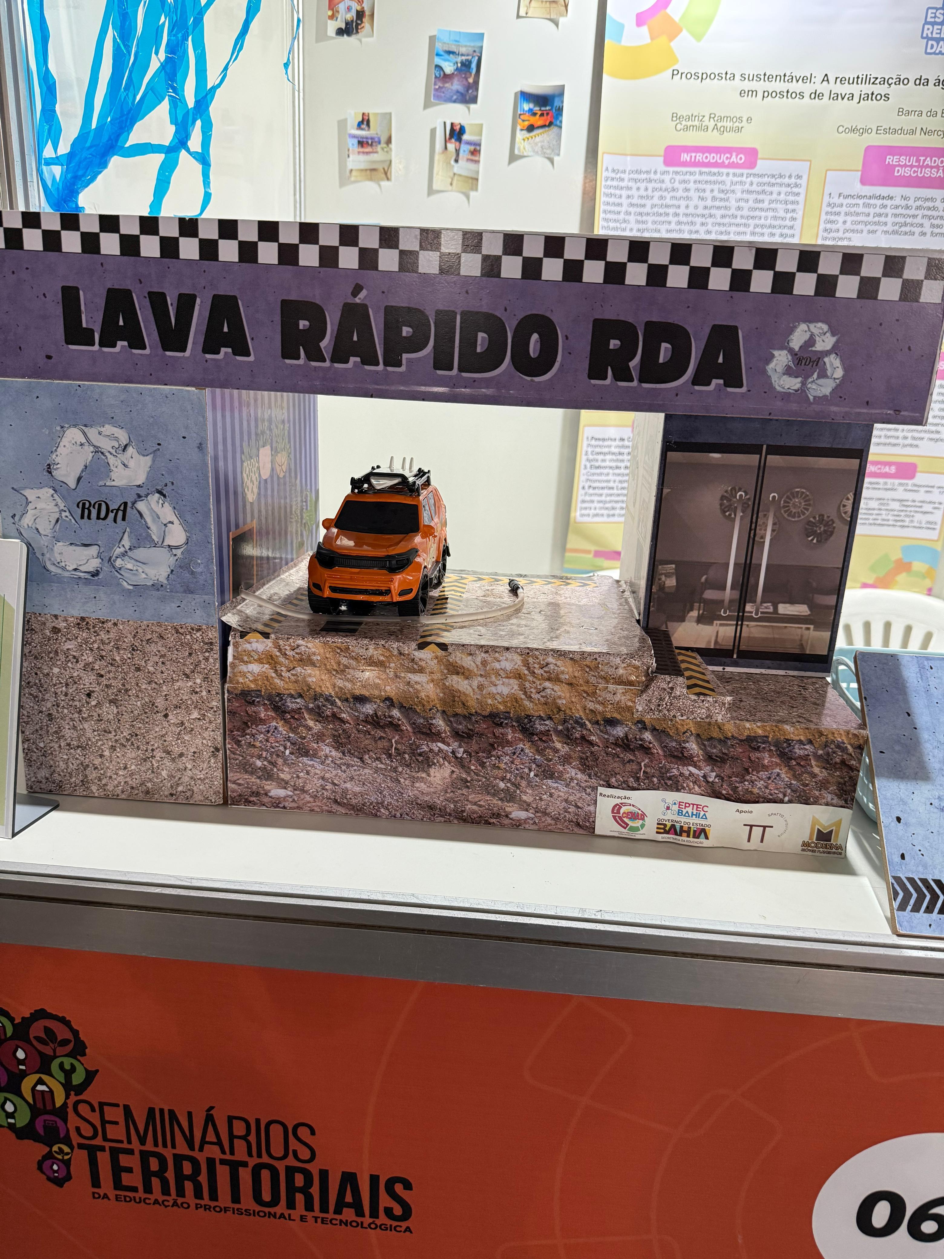 SEC investe em iniciação científica para transformar vida dos estudantes da rede estadual