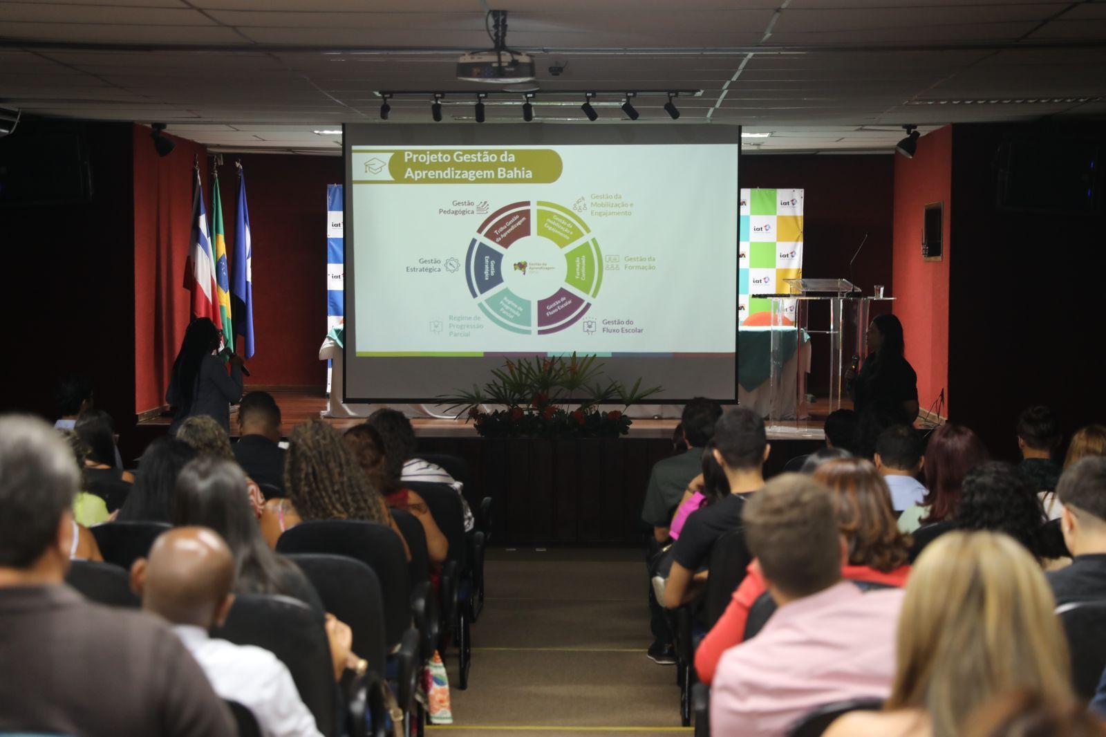 Bahia inicia planejamento estratégico para fortalecer educação nos territórios