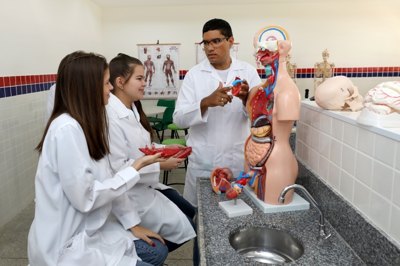 Mais 107 professores classificados para atuarem na Educação Profissional são convocados pelo Governo do Estado