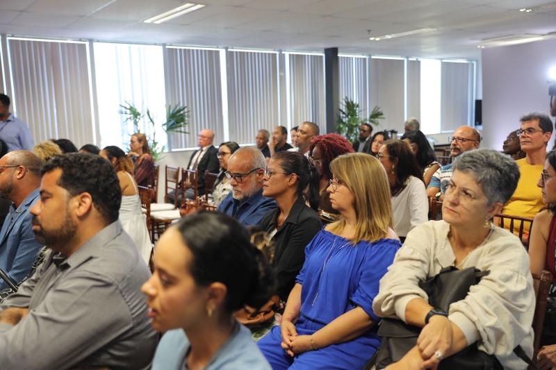 Governo do Estado autoriza reajustes salariais para professores e técnicos das Universidades Estaduais