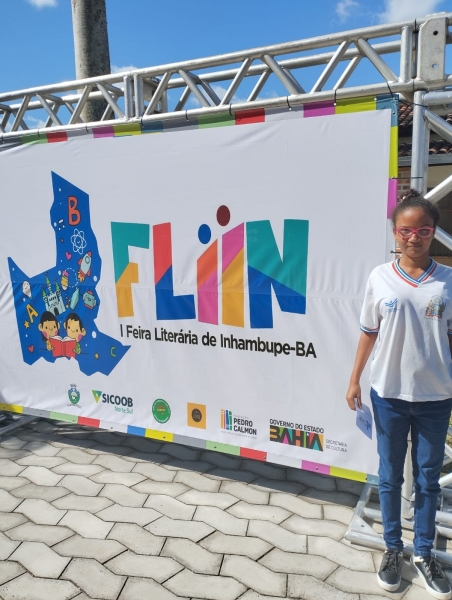 Estudantes da rede estadual ocupam a 1ª Feira Literária de Inhambupe