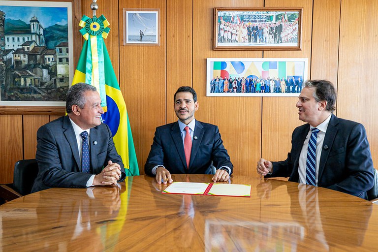 Acordo do Fundef libera R$ 1 bi para educação em Salvador