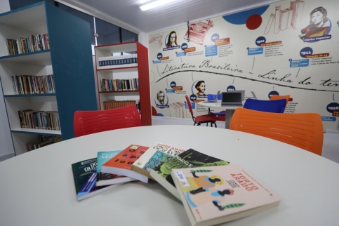 Divulgado edital de inscrição de livros didáticos para a EJA