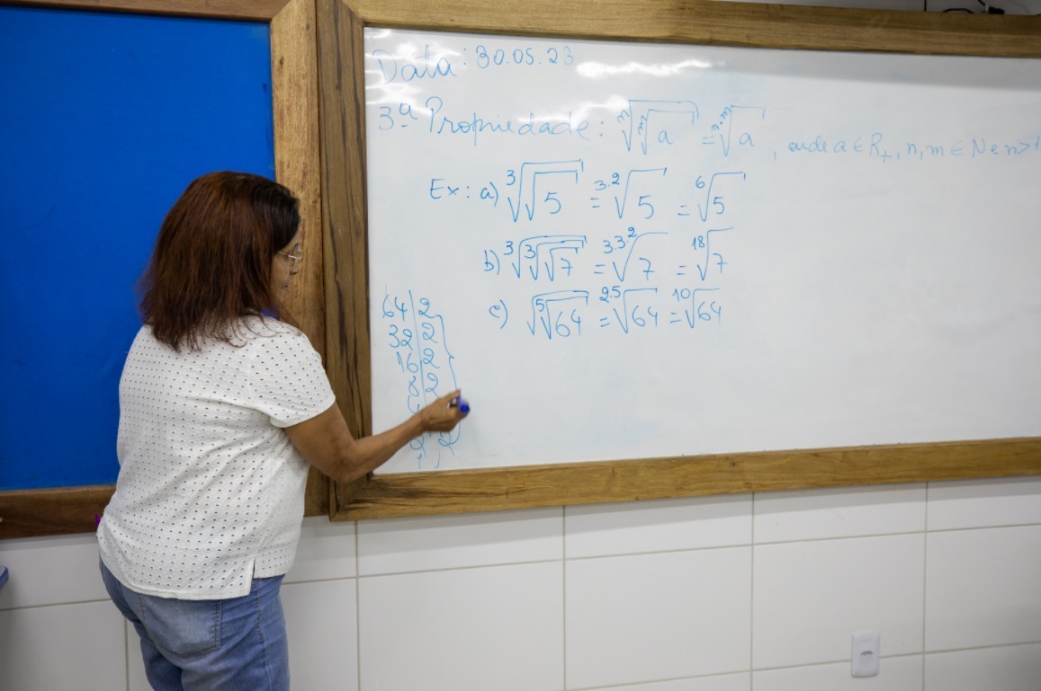 Reajuste salarial dos professores da rede estadual é aprovado pela Assembleia Legislativa