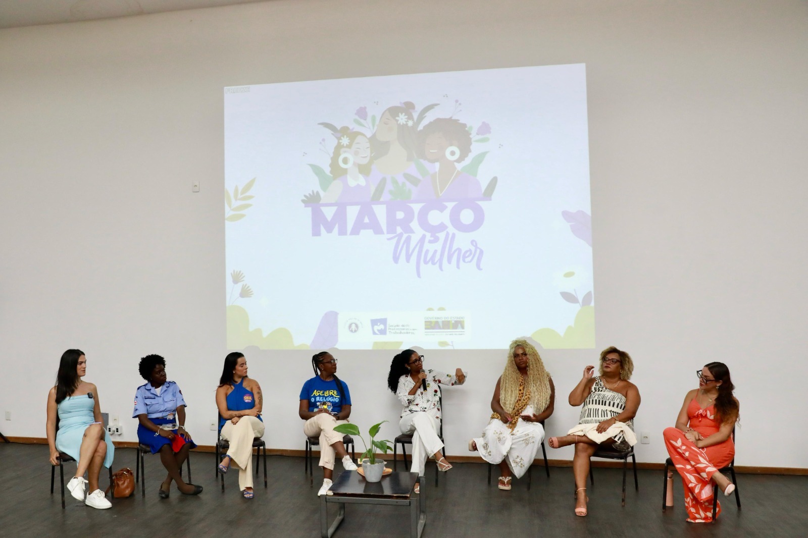 Roda de conversa sobre desafios e conquistas femininas marca celebração pelo Dia Internacional das Mulheres