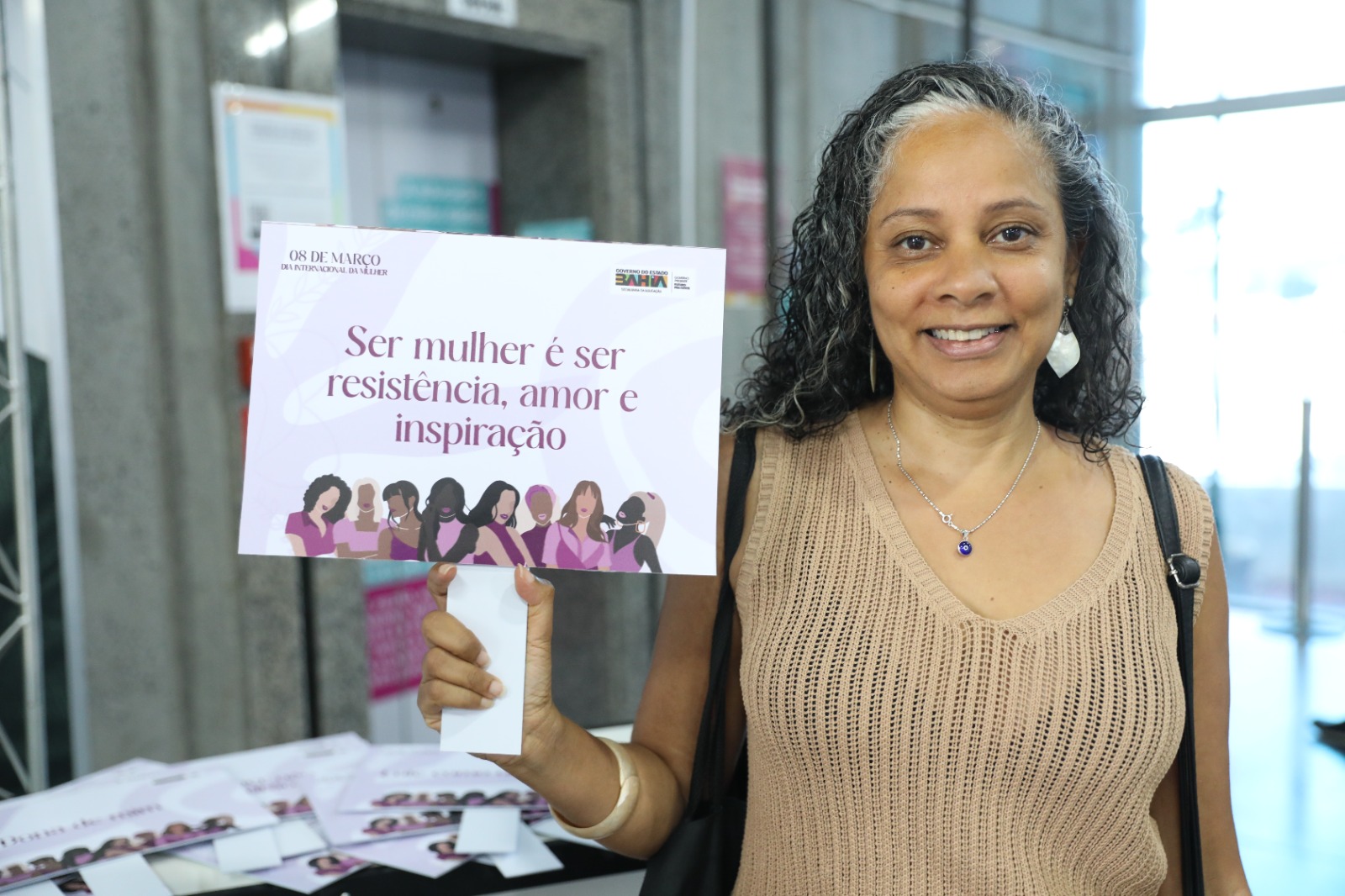 Promoção da igualdade de gênero e valorização das mulheres são focos de campanha promovida pela SEC