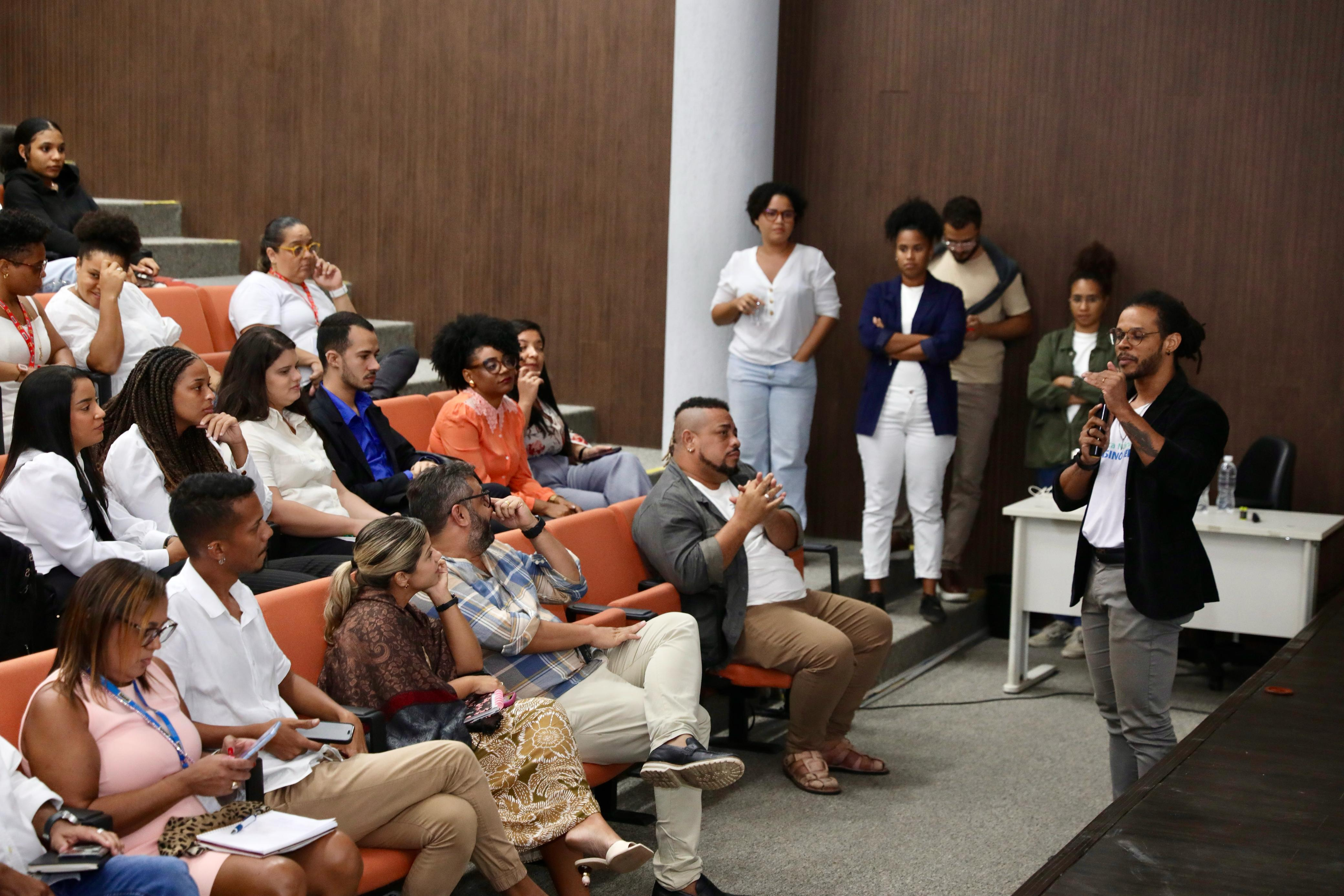 SEC realiza Encontro Gestão da Aprendizagem com participação de técnicos do órgão