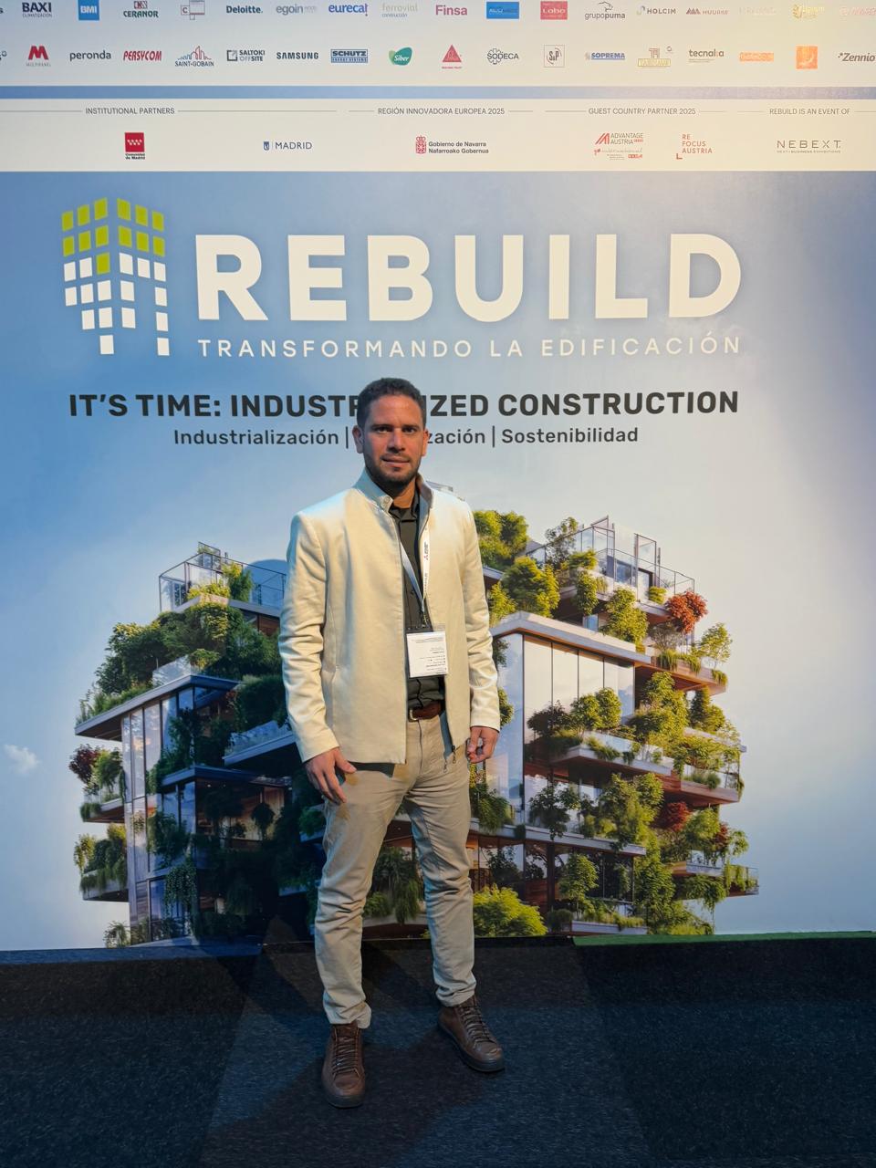 Representante da SEC leva modelo de escolas da Bahia à maior feira de construção da Europa