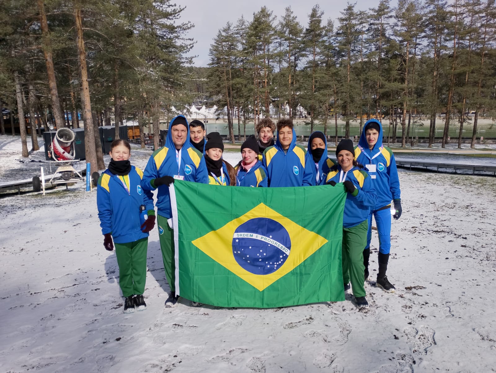 Estudantes baianos conquistam medalhas em evento esportivo na Sérvia