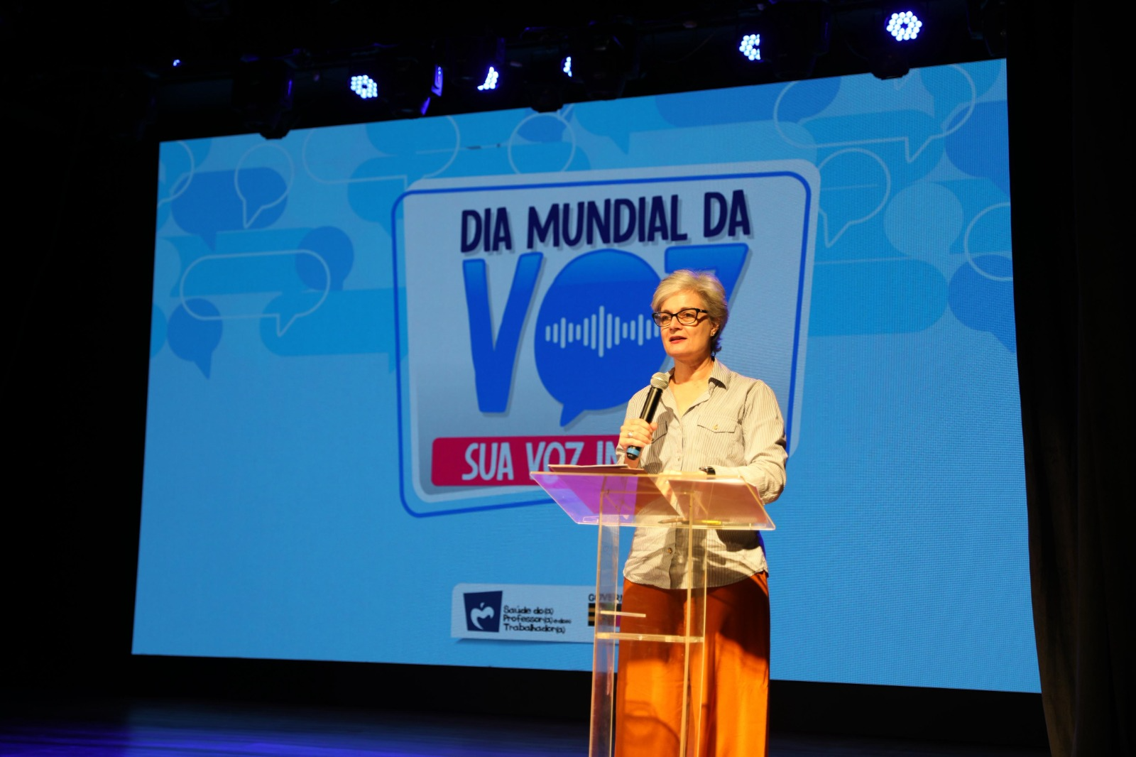 Workshop sobre cuidados com a voz reúne profissionais de diversas áreas, em Salvador