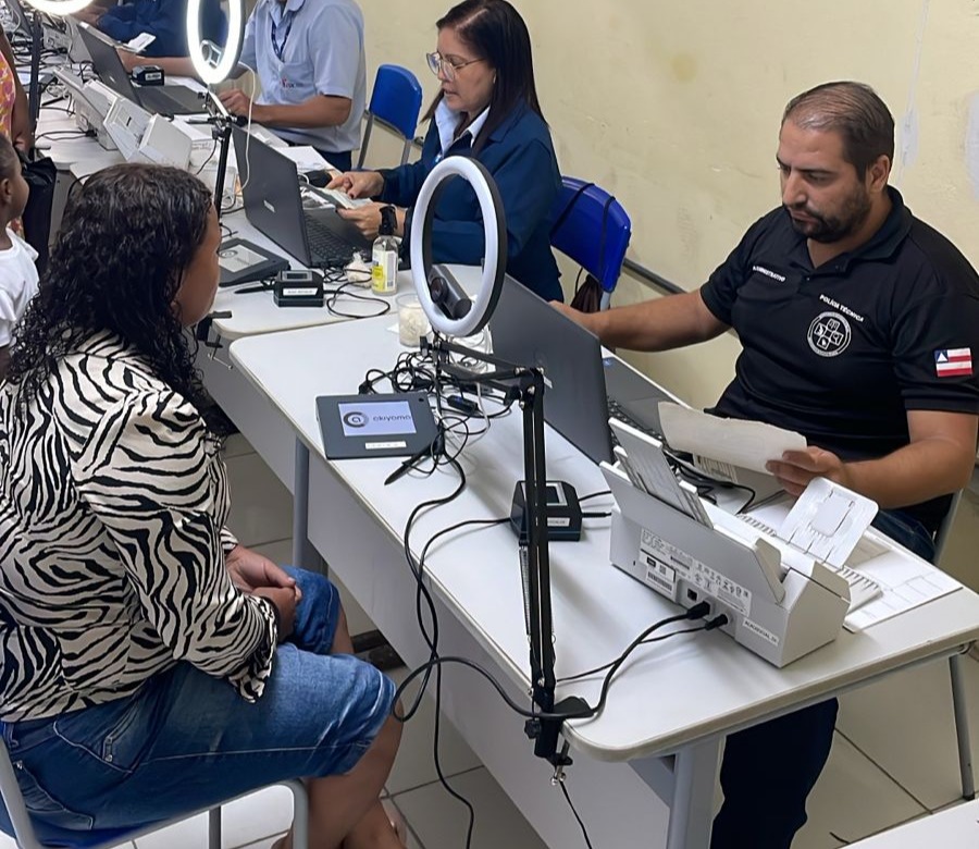 No Dia da Família da Escola, Colégio Estadual Rotary Club disponibiliza vagas para emissão da nova CIN