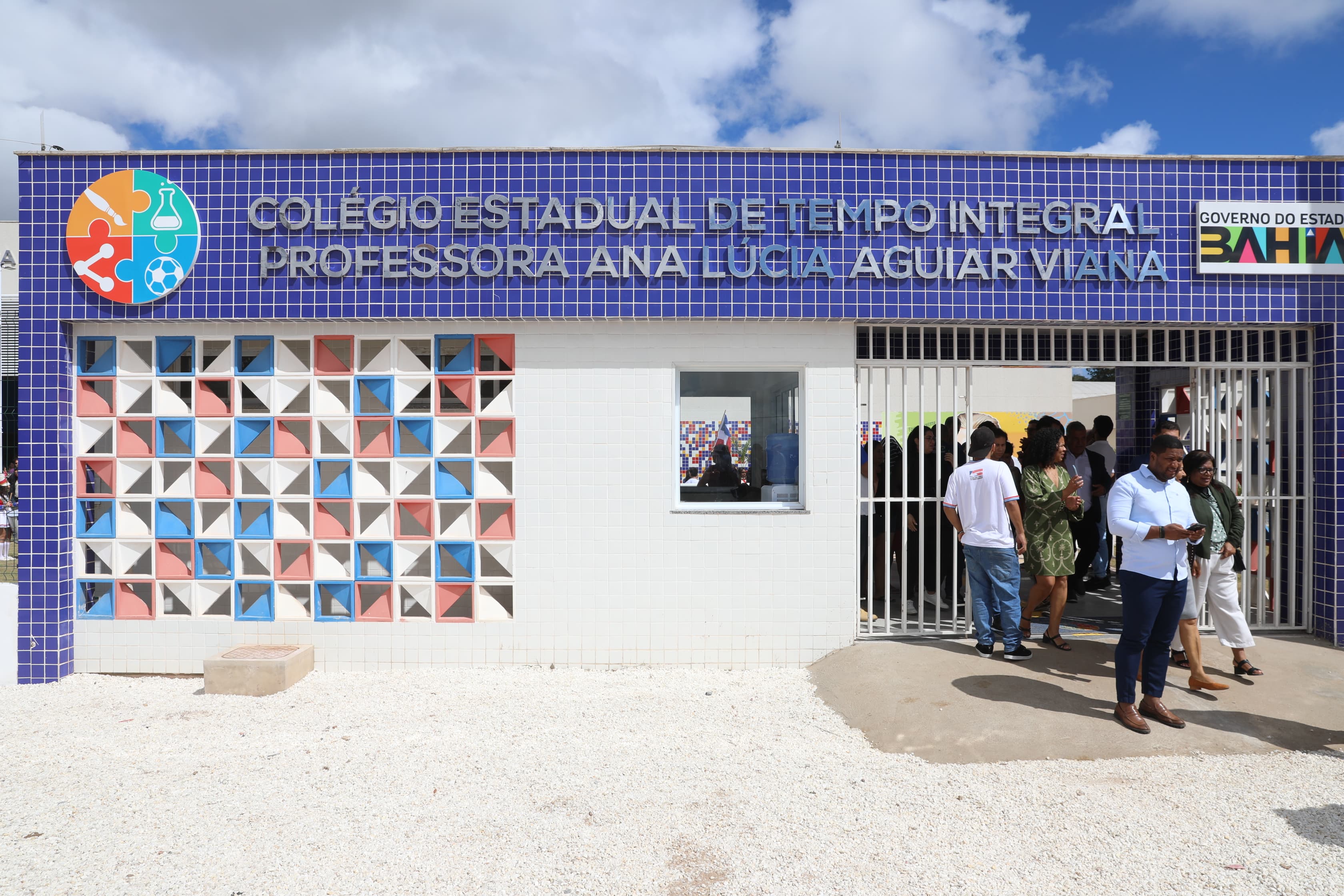 Nova escola em tempo integral transforma ensino e inspira futuros cientistas em Barra da Estiva