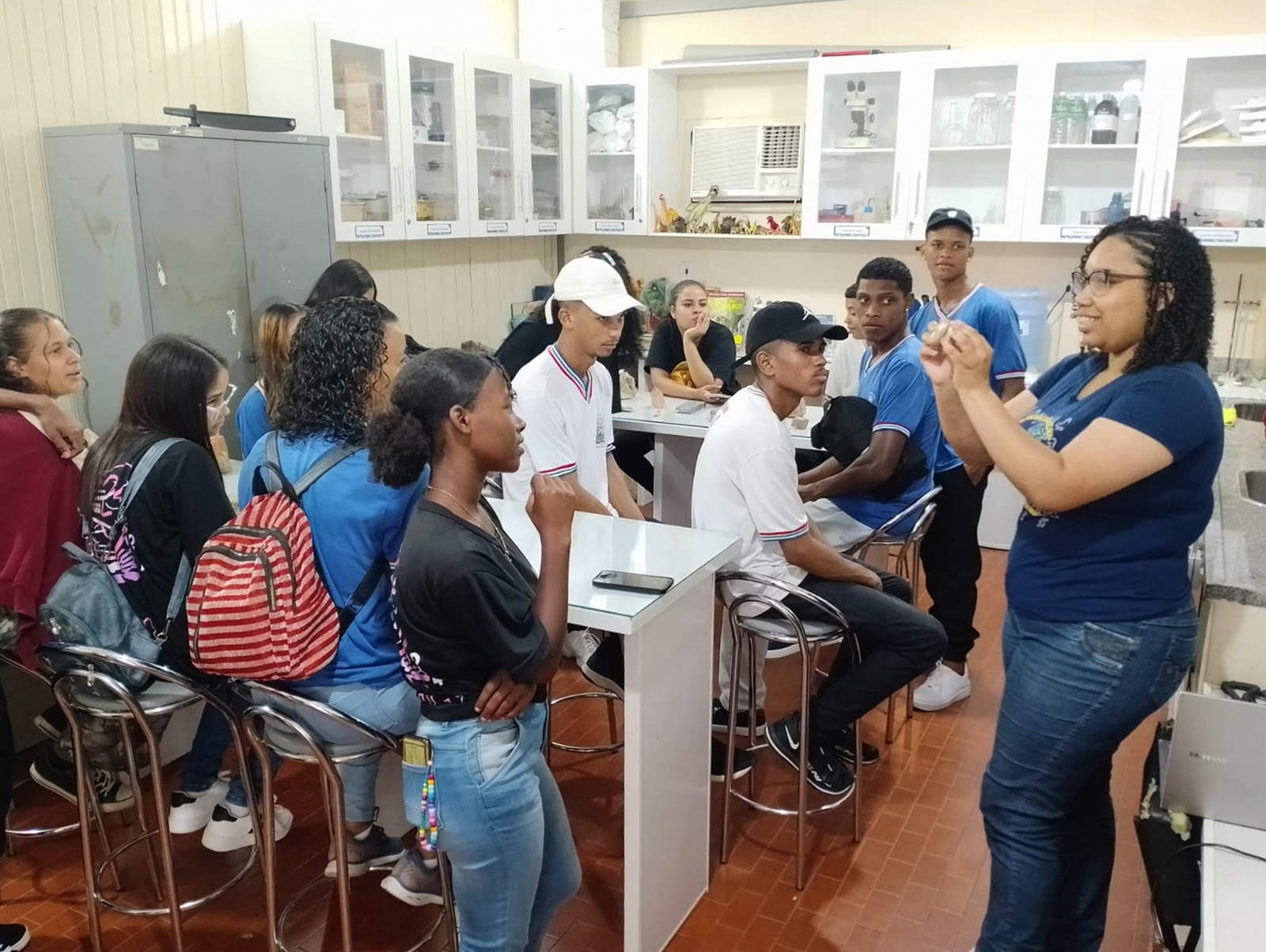 Os seres do passado: projeto da Uesb leva Paleontologia às escolas