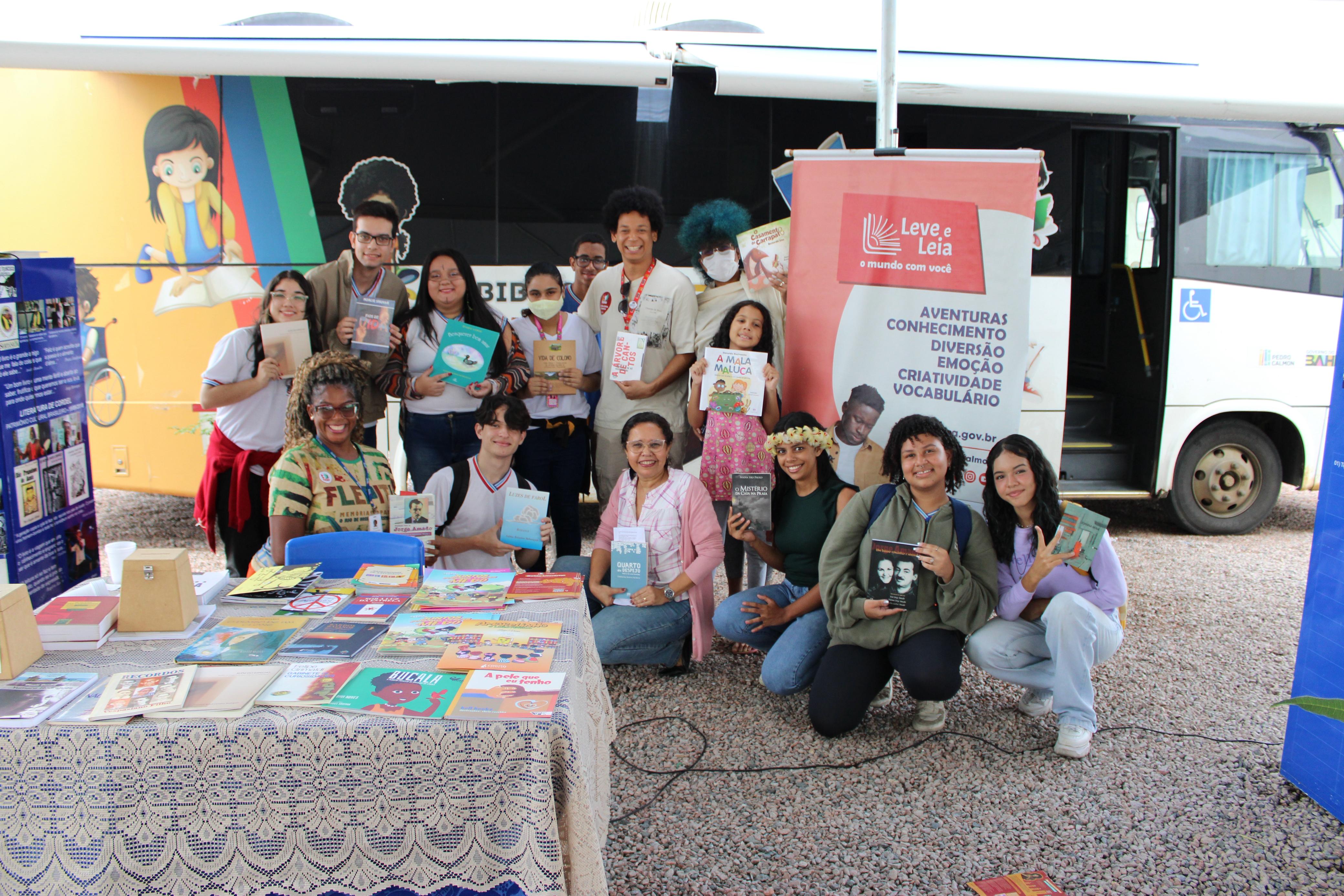 Alunos da rede estadual participam de festa literária estudantil indígena, em Paulo Afonso