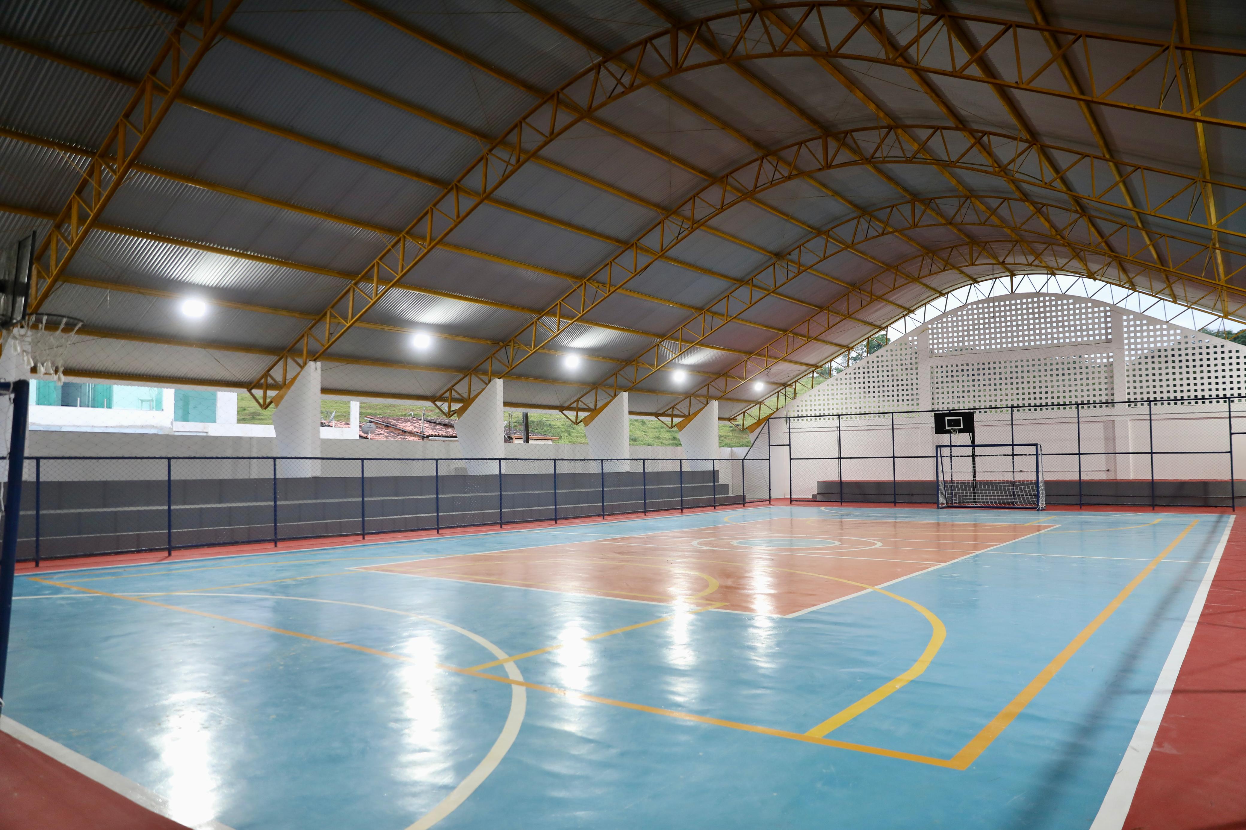 Governo inaugura novo Colégio Estadual em Apuarema e autoriza construção de nova unidade em Itamari