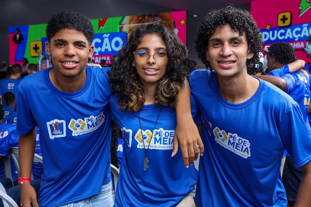 Caravana do MEC estreia na Bahia para dialogar com estudantes do pé-de-meia