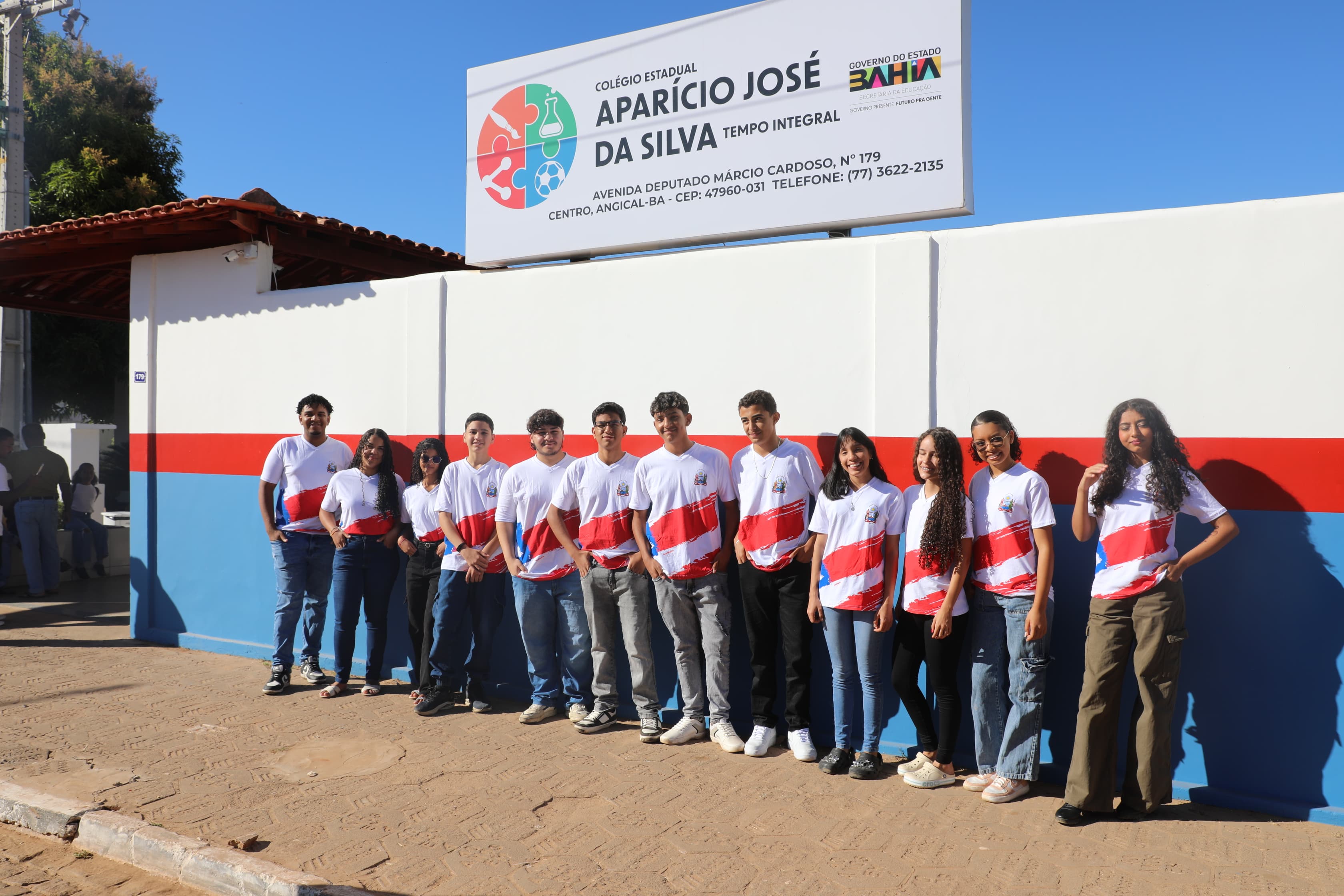 Governo do Estado entrega ampliação com modernização de colégio em Angical