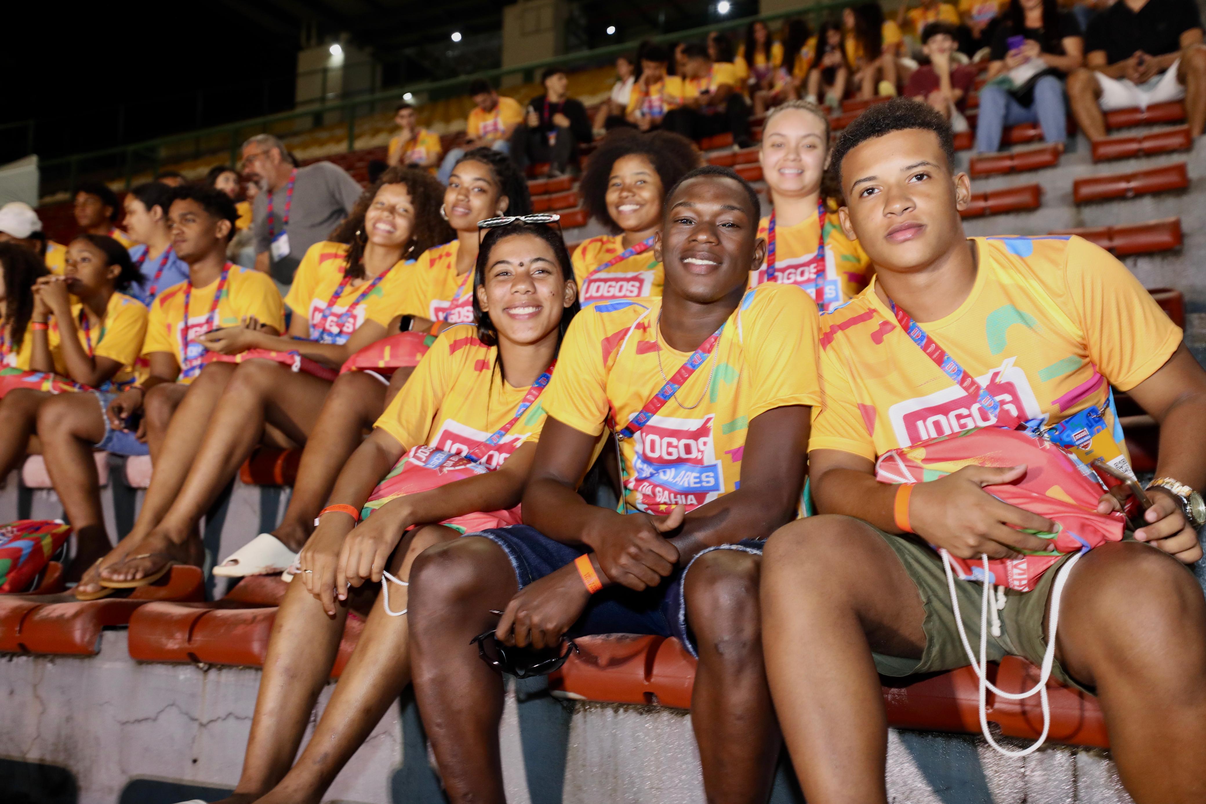 Abertura da Etapa Estadual dos Jogos Escolares da Bahia 2025 conta com presença de quase dois mil estudantes 