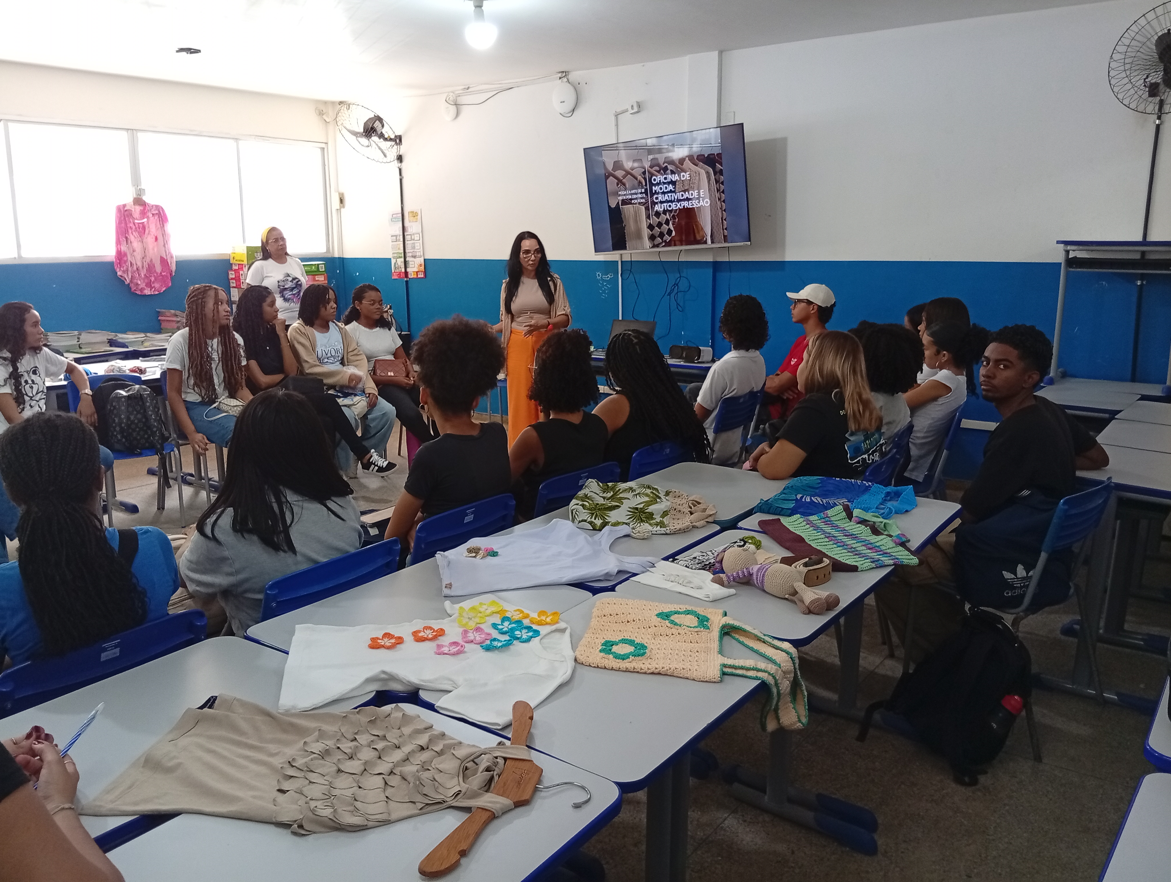 Estudantes estaduais de Vila de Abrantes participam de atividades pedagógicas voltadas à sustentabilidade e cultura 