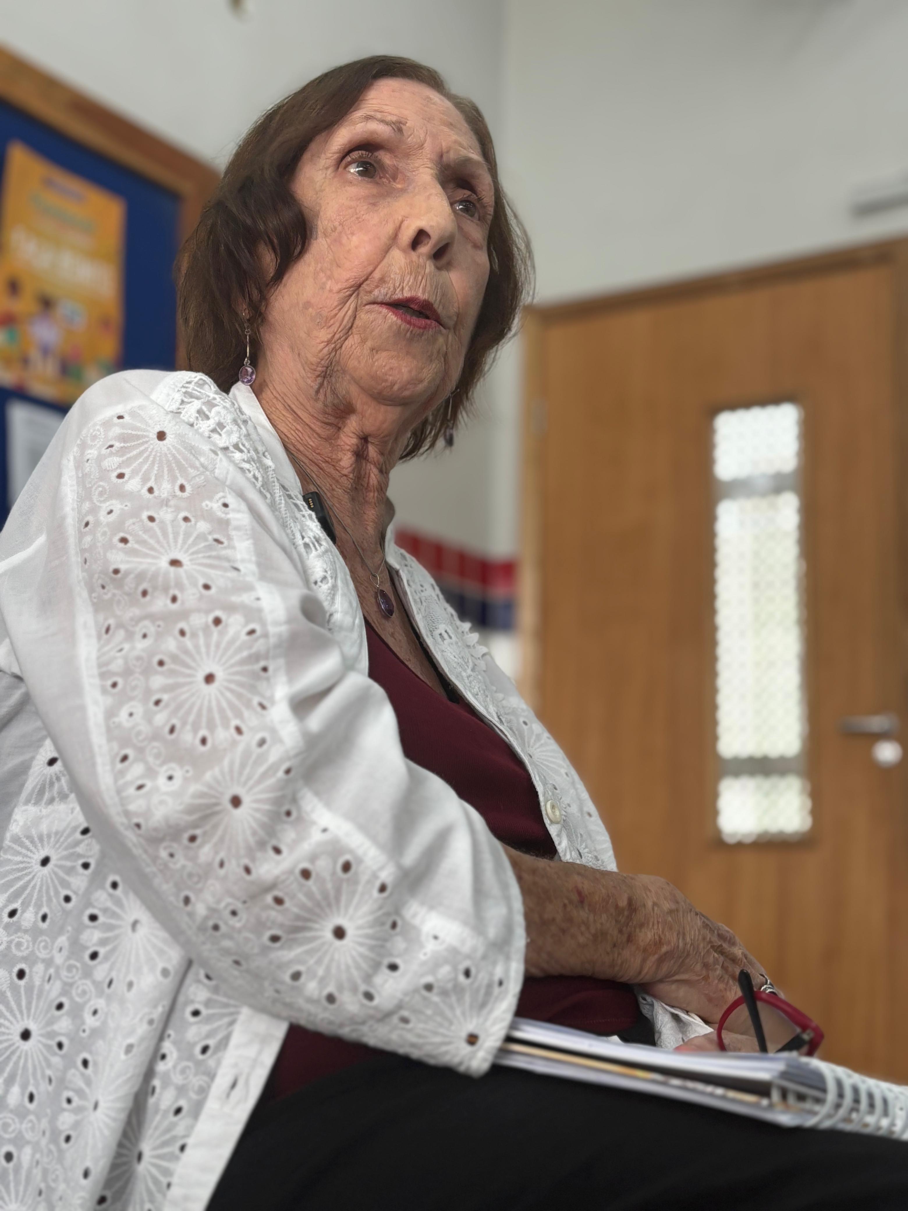 Juventude e memória estudantes do Manuel Devoto debatem ditadura com ex-presa política