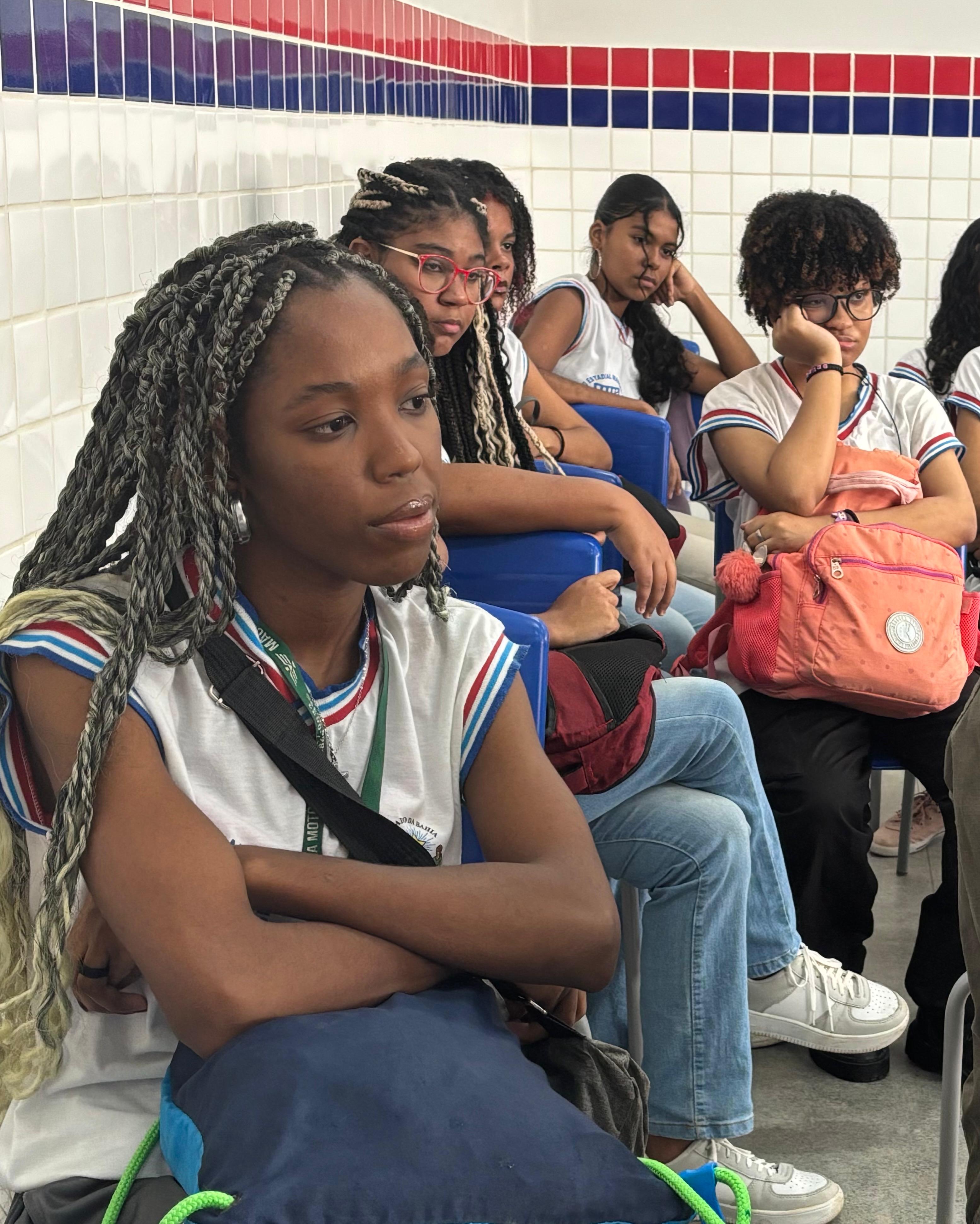 Juventude e memória estudantes do Manuel Devoto debatem ditadura com ex-presa política