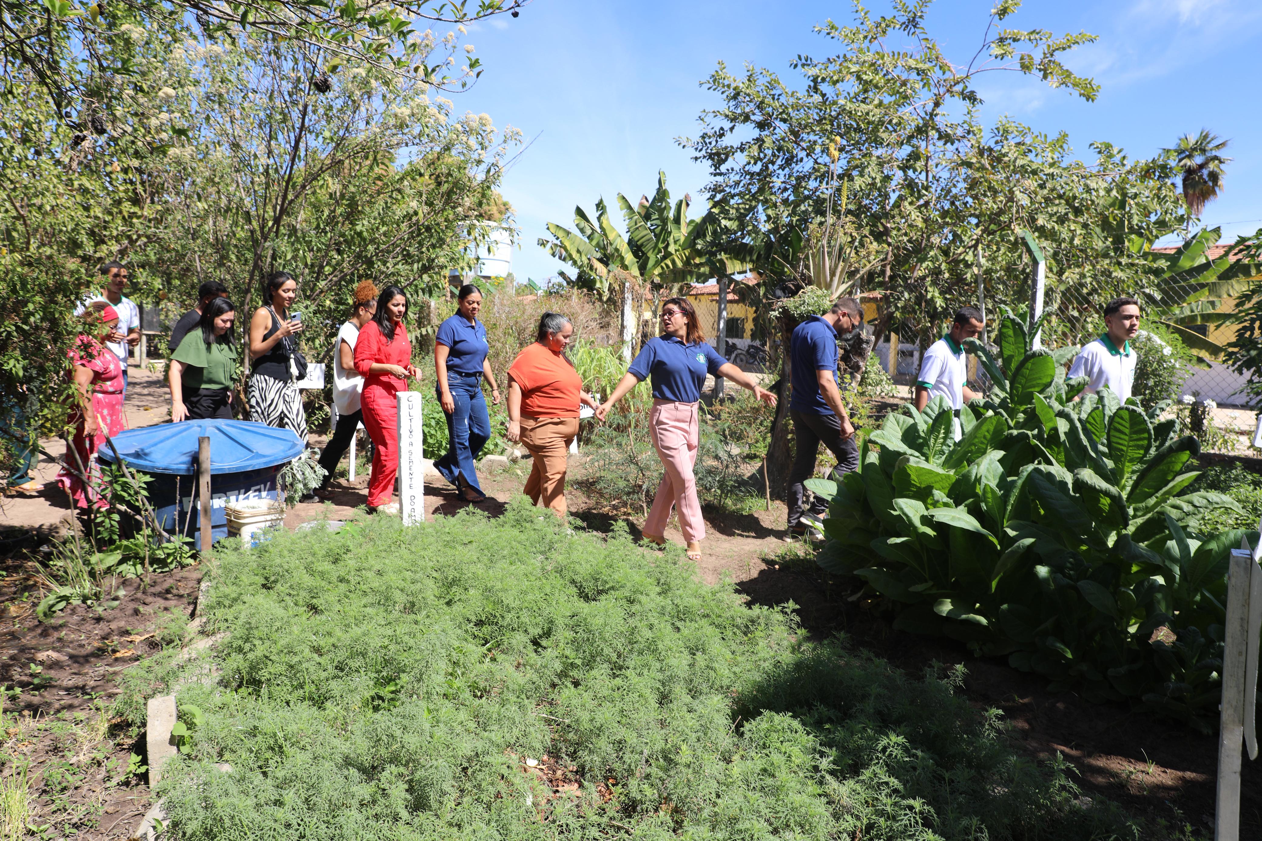 SEC reforça parceria com Escola Família Agrícola, em Angical