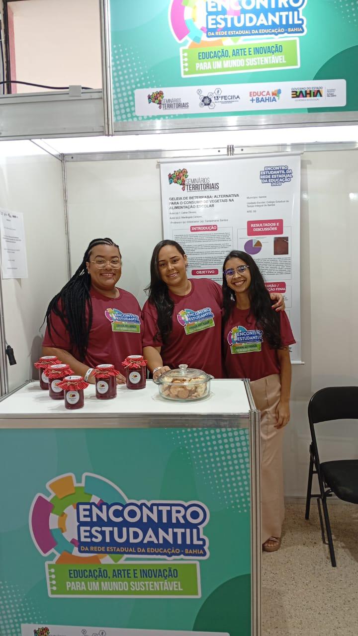 Estudantes apresentam soluções inovadoras na Etapa Territorial do Encontro Estudantil da Rede Estadual, em Ilhéus.