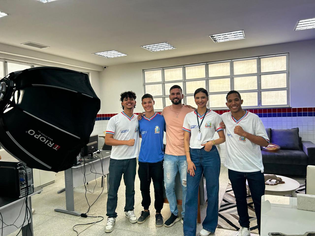 Estudantes criam cimento sustentável e ajudam na ressocialização de presos na Bahia 