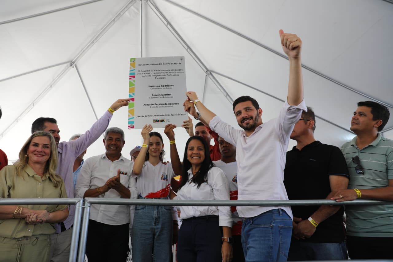 Governo da Bahia entrega obras em escolas e reforça Educação em Guanambi