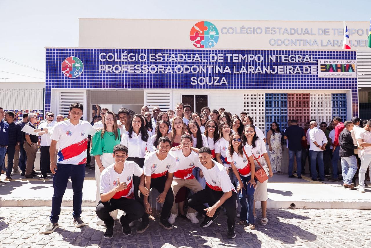 Governo do Estado inaugura duas novas escolas por tempo integral e uma ampliação na Região Oeste da Bahia