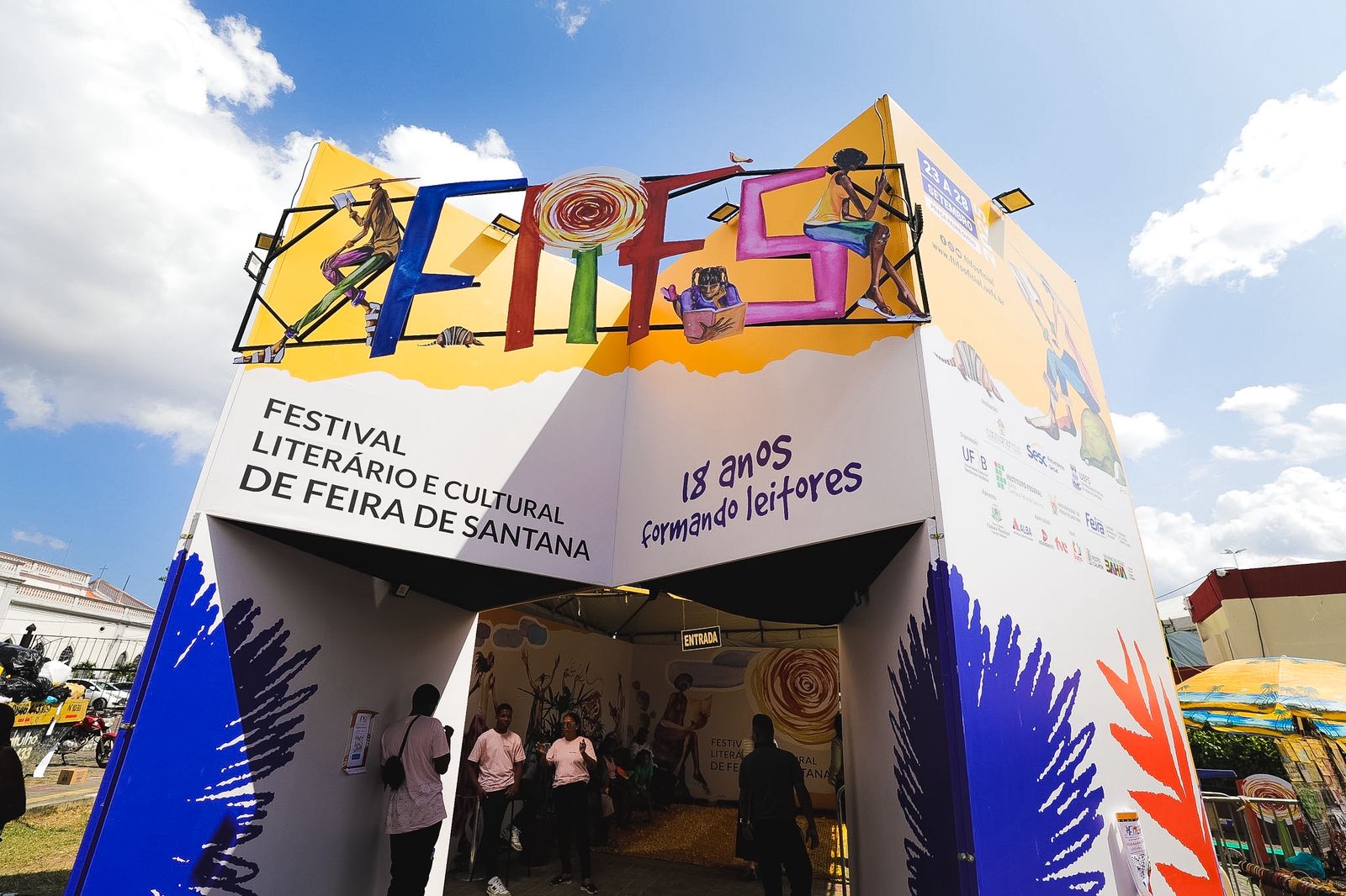 SEC na FLIFS 2025: estudantes brilham no segundo dia do festival