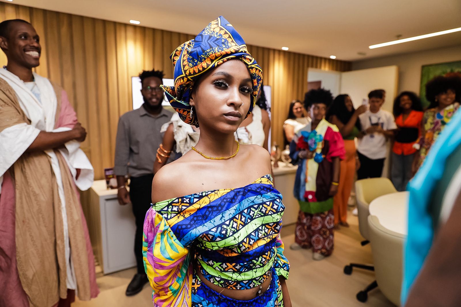 Desfile de estudantes marca início das ações do Novembro Negro na Secretaria da Educação