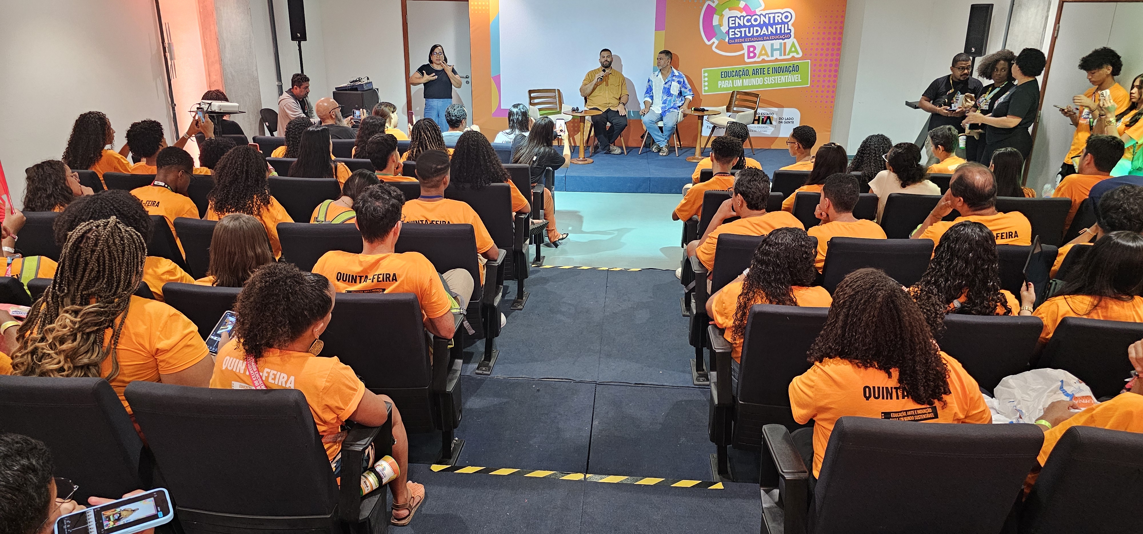 Bate-papo com jornalistas