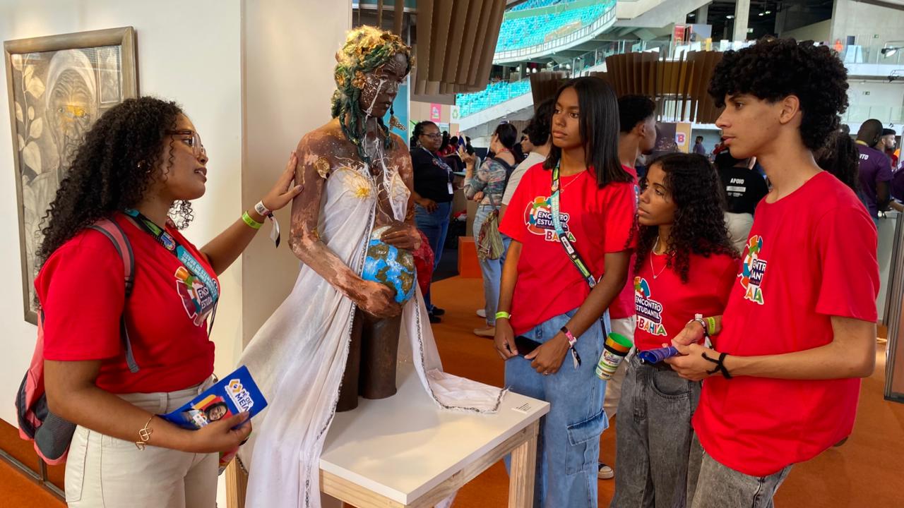 Apresentações de projetos artístico-culturais revelam potencial criativo dos jovens baianos no Encontro Estudantil