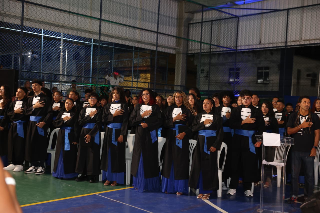 Escolas estaduais celebram formatura de concluintes do Ensino Médio Regular e de Tempo Integral, em toda a Bahia