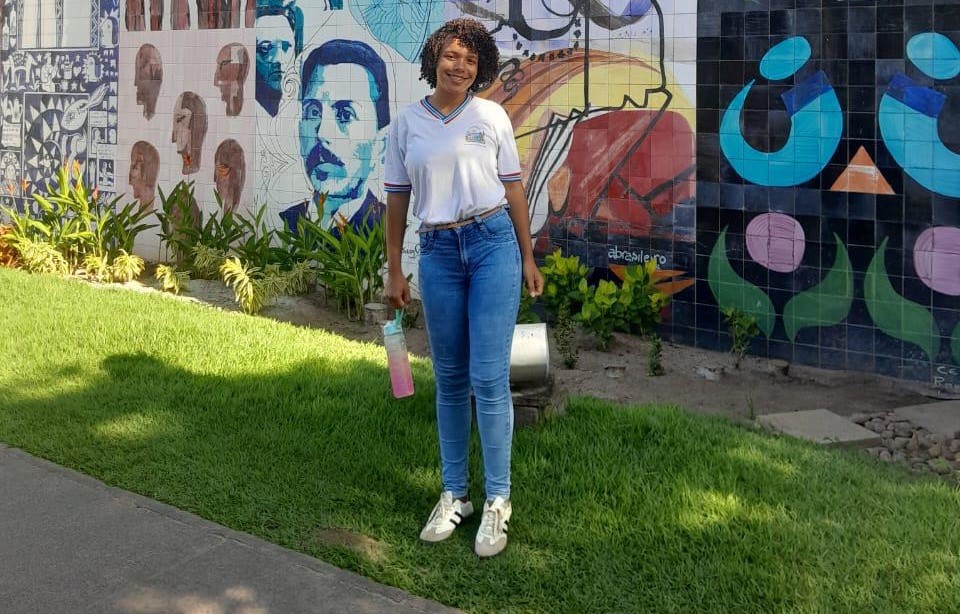 Estudante da rede estadual é aprovada no SISU 2026 e transforma história de vida em conquista acadêmica