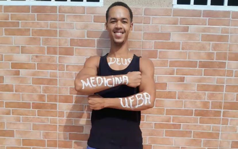 Da escola estadual à Medicina na UFBA: a vitória de um jovem baiano