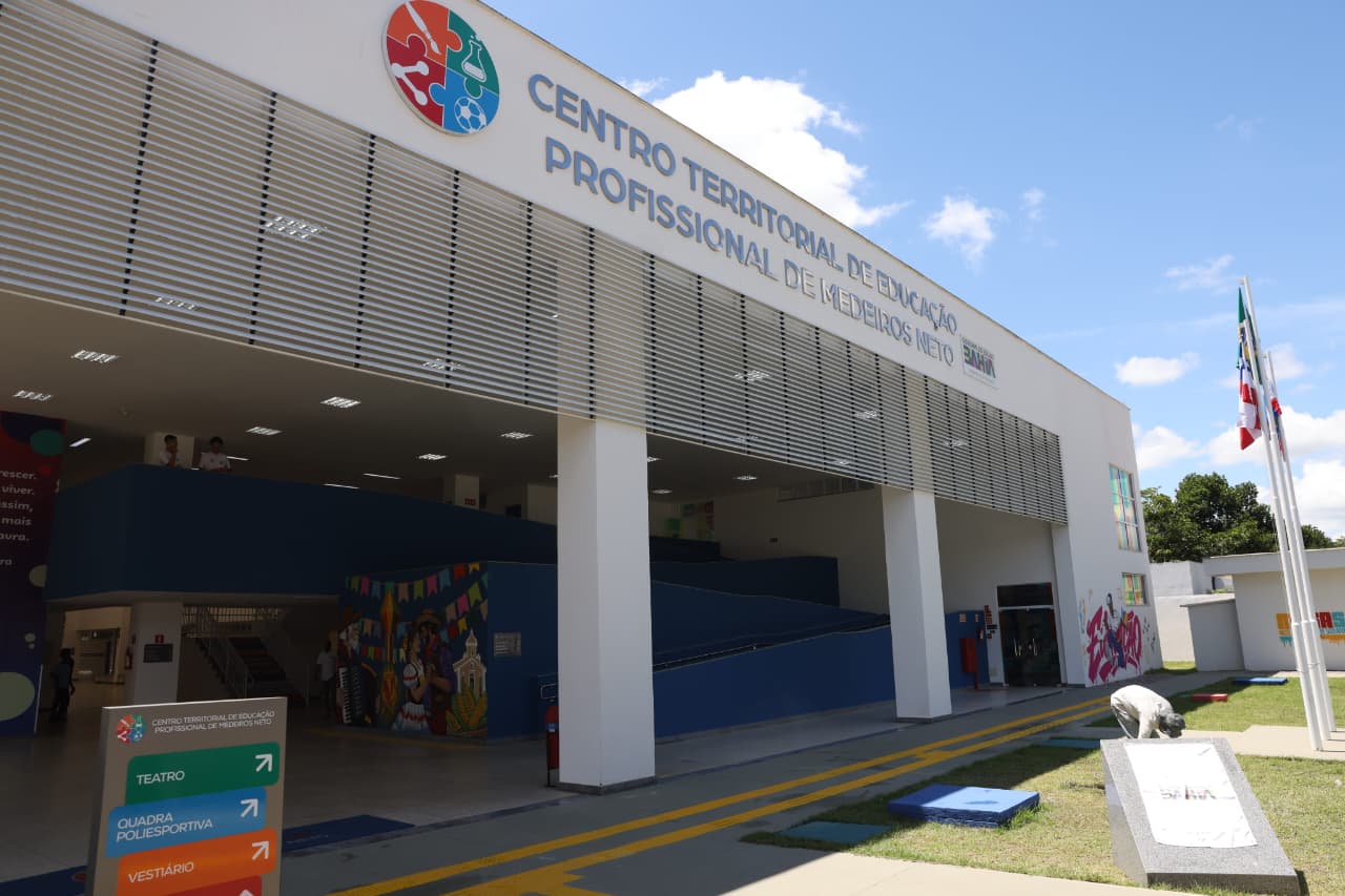 Com investimento de R$ 27,4 milhões, Governo do Estado inaugura novo Centro Territorial de Educação Profissional em Medeiros Neto