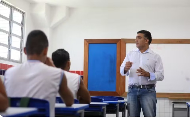 Secretaria da Educação publica portaria sobre licença-prêmio para docentes da rede estadual