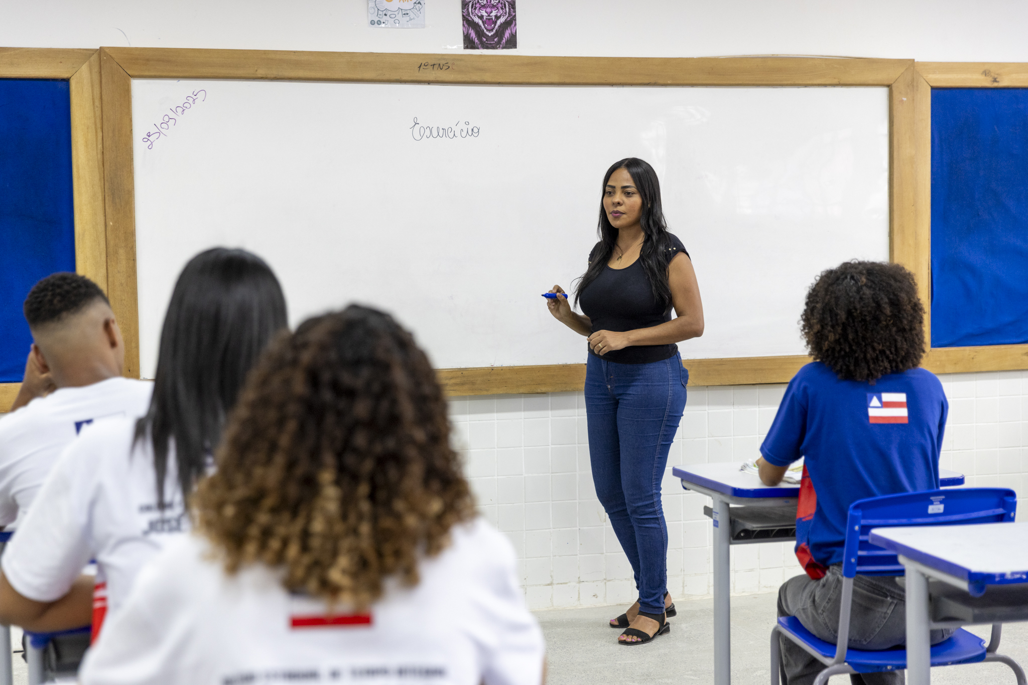 Professores da rede estadual têm reajuste de 5,3% aprovado e seguem com vencimento acima do piso nacional