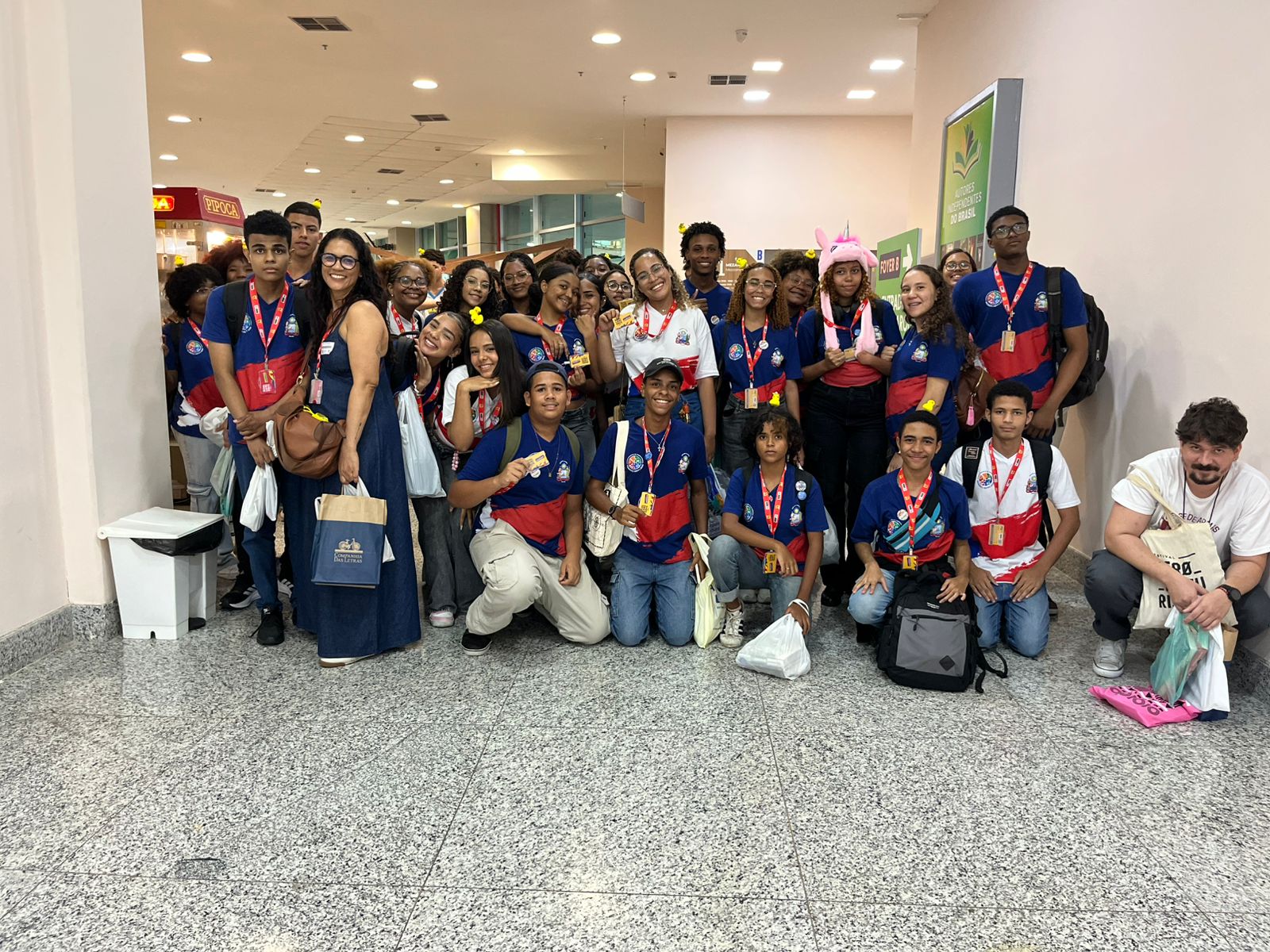 Estudantes da rede estadual revelam preferências literárias na Bienal da Bahia