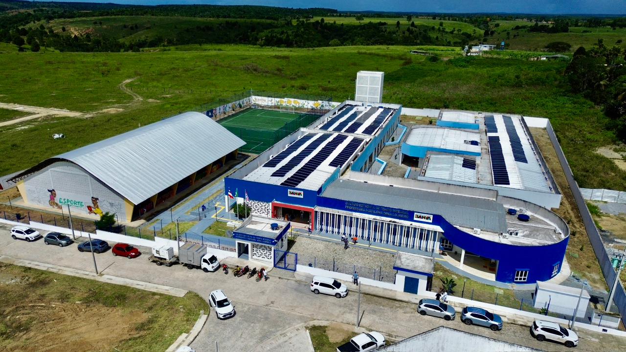 Apresentações esportivas e culturais marcam entrega de colégio de tempo integral, em Mascote