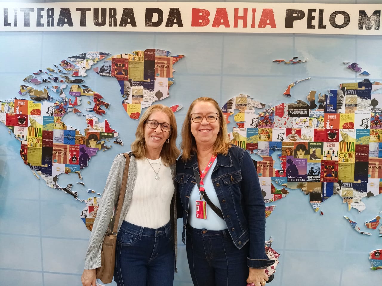 Professores da rede estadual celebram a Literatura na reta final da Bienal do Livro da Bahia 2026